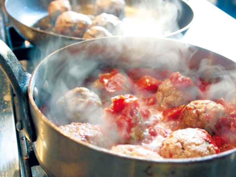 IL FESTIVAL INTERNAZIONALE DELLE POLPETTE A CASSANO MAGNAGO